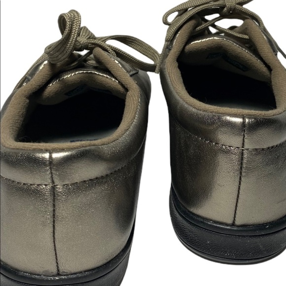 Easy Spirit Women’s API Gold Fashion Walking Shoes Size 8 - Picture 5 of 8